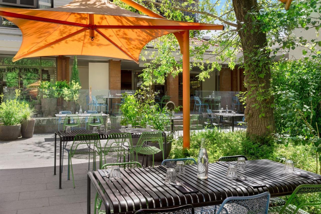 Peppers Gallery Hotel Канбера Екстериор снимка
