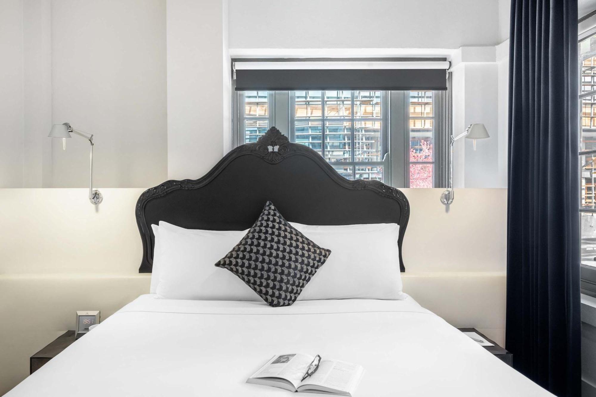 Peppers Gallery Hotel Канбера Екстериор снимка