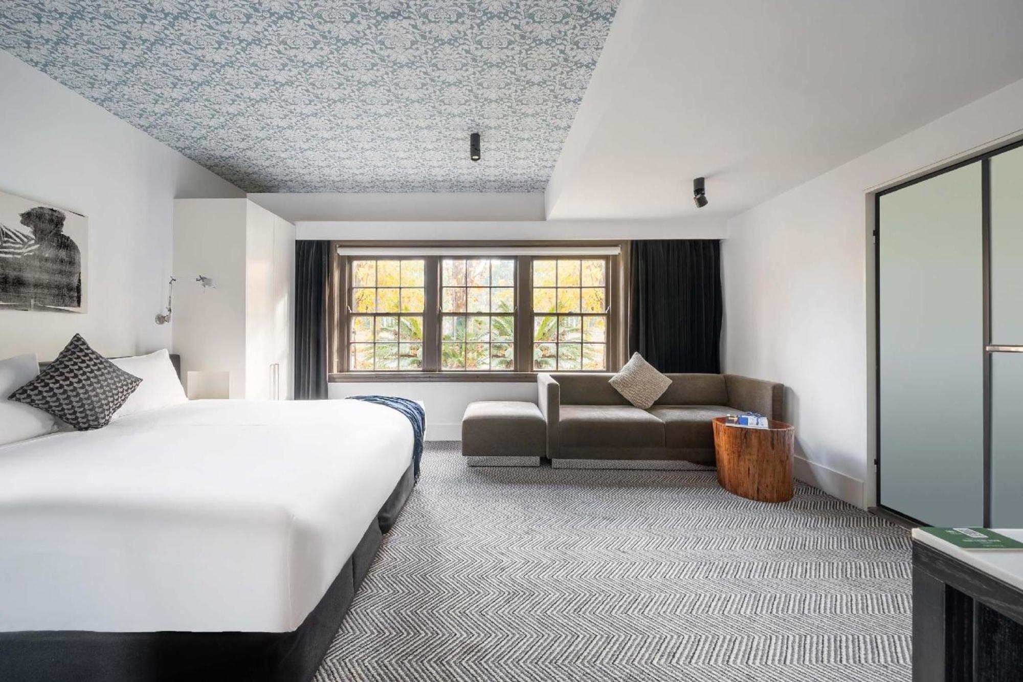 Peppers Gallery Hotel Канбера Екстериор снимка